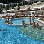 Mai Tai Mjull-Bathore